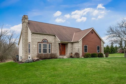 974 Berlin Station Rd, Delaware, OH, 43015-3073 | Card Image