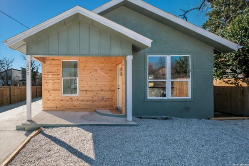 1422 Paso Hondo, San Antonio, TX, 78202-3245 | Card Image