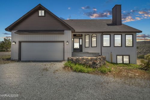 670 Valle Verde Dr, Sparks, NV, 89441-7571 | Card Image