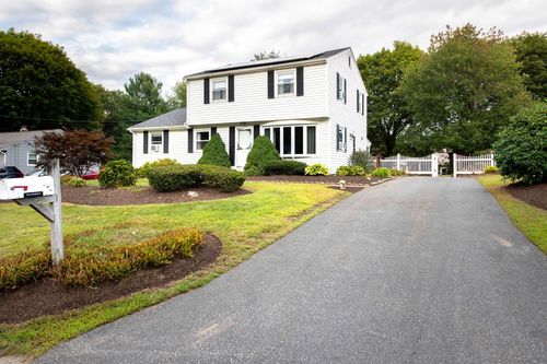 283 Harriet, Cumberland, RI, 02864 | Card Image