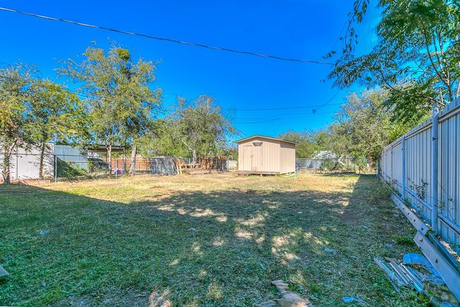 714 N Monroe St, House other with 3 bedrooms, 1 bathrooms and 1 parking in San Angelo TX | Image 5