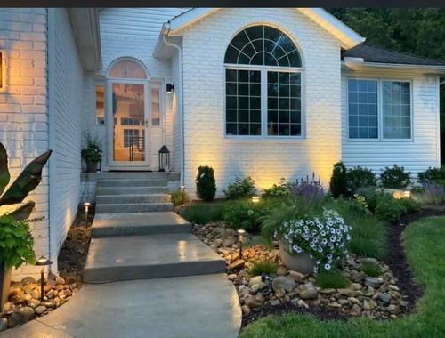 53 Woodlake Trl, Mount Vernon, OH, 43050-8910 | Card Image