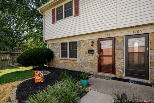 3062 Wooded Way, Jeffersonville, IN, 47130-5994 | Card Image