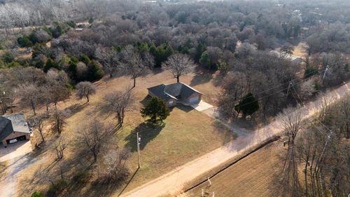 20100 N Rolling Meadows Dr, Luther, OK, 73054-8886 | Card Image