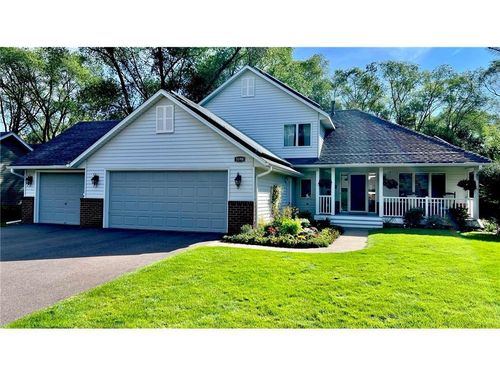 3598 Searle Ct, Vadnais Heights, MN, 55127-7113 | Card Image