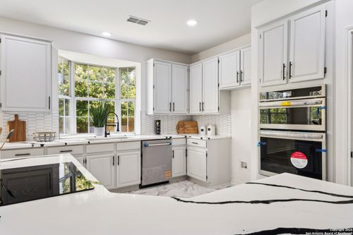 2023 Flint Oak, San Antonio, TX, 78248-1821 | Card Image