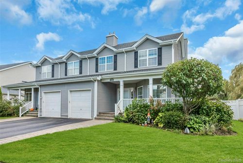 140 Rivendell Ct, Melville, NY, 11747-5334 | Card Image