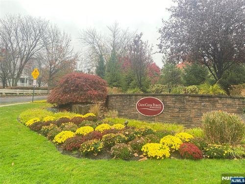 22 Regency Cir, Englewood, NJ, 07631-5046 | Card Image