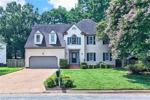 102 Melvins End, Yorktown, VA, 23693-2566 | Card Image