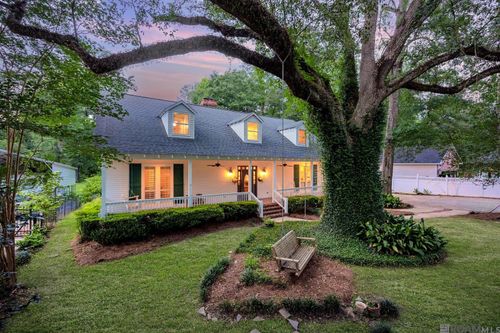 18115 Magnolia Bend Rd, Greenwell Springs, LA, 70739-4719 | Card Image