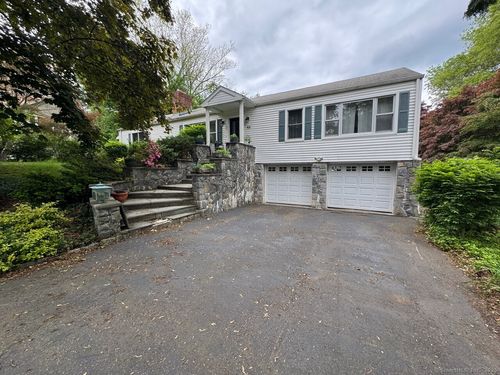 48 Bailey St, Trumbull, CT, 06611-4355 | Card Image