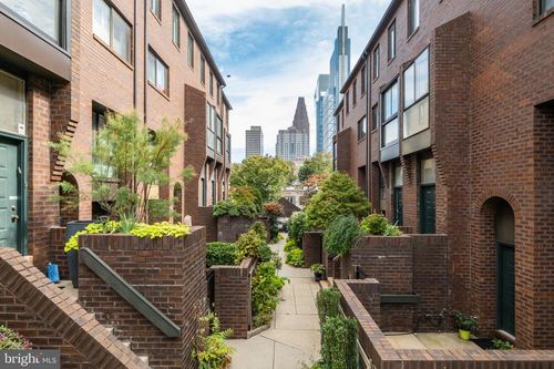 122-100 N 22nd St, PHILADELPHIA, PA, 19103-1341 | Card Image