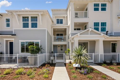 unit-102-2364 Haley Point Dr, Ventura, CA, 93003-4593 | Card Image