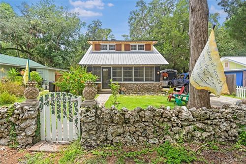 11 62nd St, Yankeetown, FL, 34498-2314 | Card Image