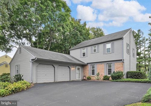 2856 Michener Dr, LANCASTER, PA, 17601-1902 | Card Image