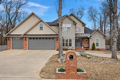 110 Country View Ct, Morrilton, AR, 72110-9702 | Card Image