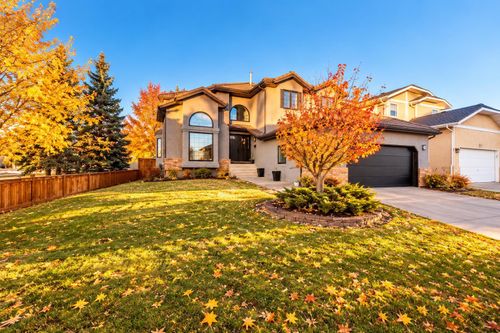 133 Woodbrook Rd Sw, Calgary, AB, T2W6C6 | Card Image