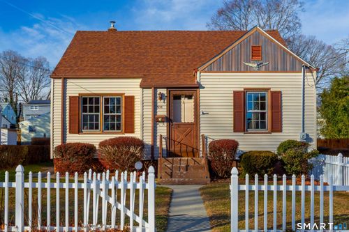 496 Burnsford Ave, Bridgeport, CT, 06606-3352 | Card Image