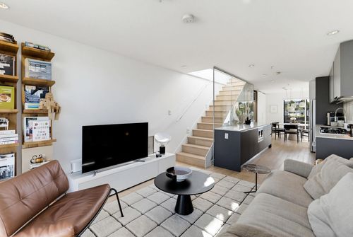 309-1647 E Pender Street, Vancouver, BC, V5L1W2 | Card Image