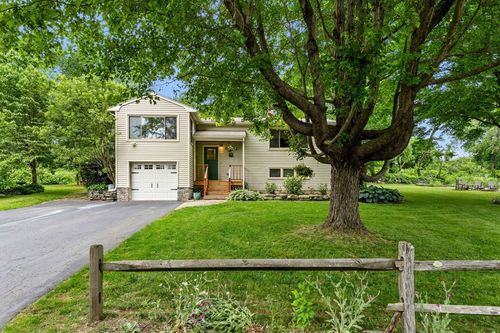 3 Colonial Dr, Littleton, MA, 01460-1657 | Card Image