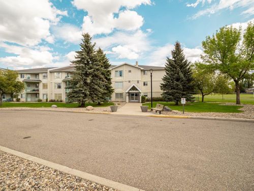 216-620 Columbia Boulevard W, Lethbridge, AB, T1K7A8 | Card Image