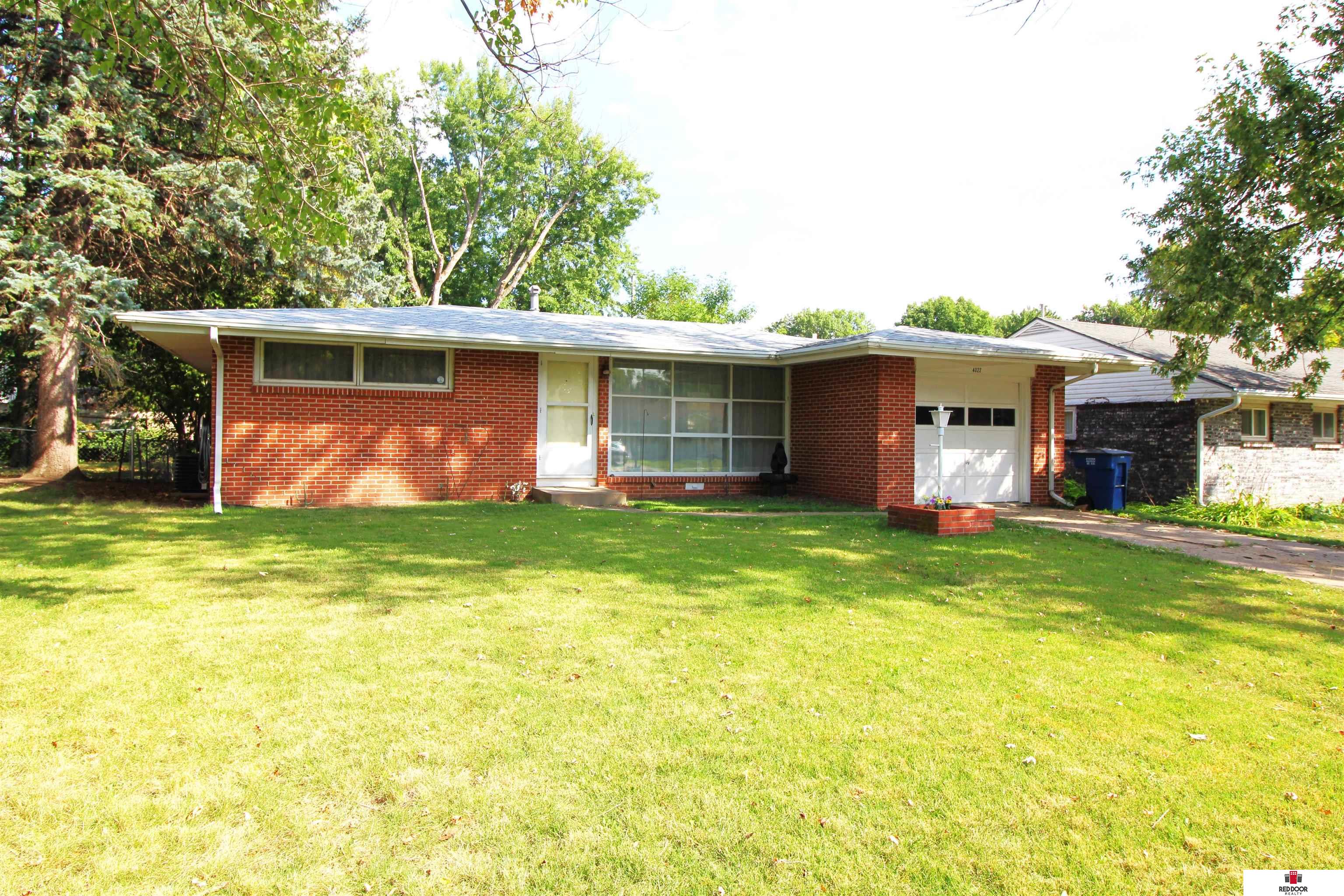 Dunn Ave, Lincoln, NE 68502