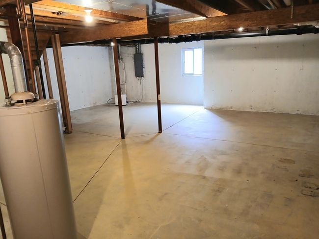 313 Manning Dr, Townhouse with 3 bedrooms, 3 bathrooms and 4 parking in DeKalb IL | Image 12