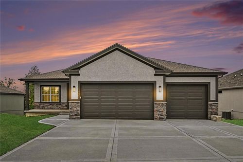 464 Green Dr, Lawson, MO, 64062-8802 | Card Image