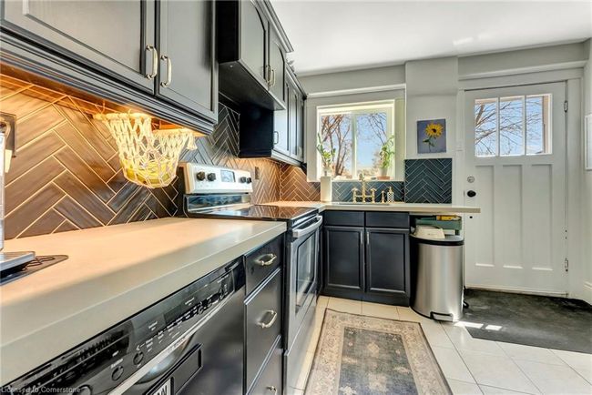 53 E 21 St St, House other with 2 bedrooms, 2 bathrooms and 1 parking in Hamilton ON | Image 17