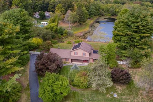 102 N Mill Cir, Guilford, CT, 06437-1936 | Card Image