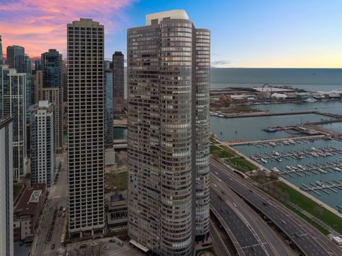 4905-155 N Harbor Dr, Chicago, IL, 60601-7326 | Card Image