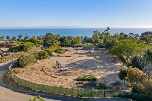 4101 Mariposa Dr, Santa Barbara, CA, 93110-2437 | Card Image