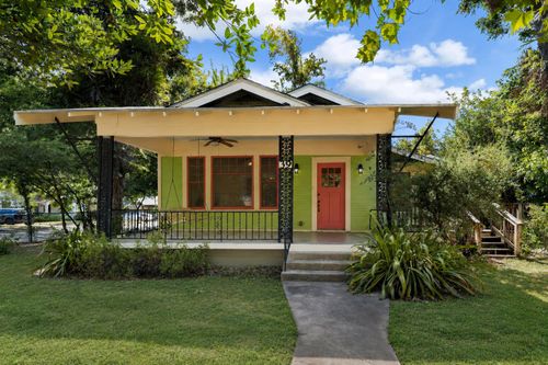 39 Chalmers Ave, Austin, TX, 78702-5452 | Card Image
