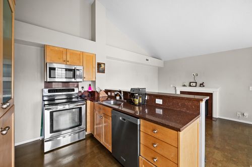 174-1444 W Beacon Hill Cir, Taylorsville, UT, 84123-4812 | Card Image