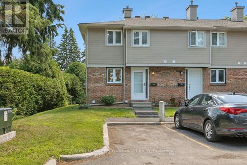 75-1646 Du Sommet Pl, Orleans, ON, K1C4Y9 | Card Image