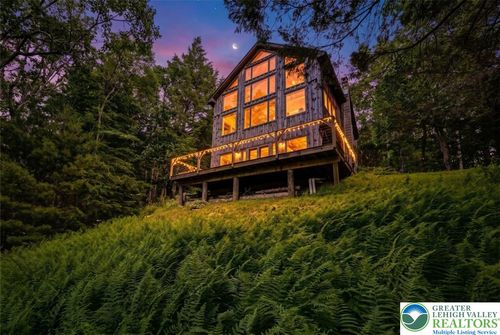 1596 Penn Forest Ln, Stroudsburg, PA, 18360-7990 | Card Image