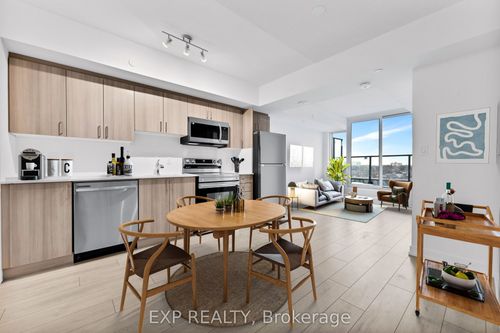 811-556 Marlee Ave, North York, ON, M6B0B1 | Card Image