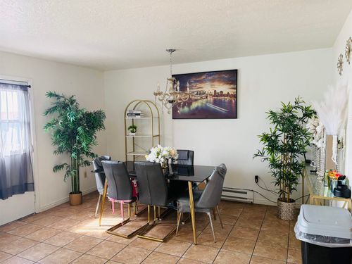 427 Thayer Cir, Evanston, WY, 82930-4926 | Card Image