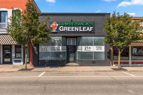 122 W Superior St, Wayland, MI, 49348-1217 | Card Image