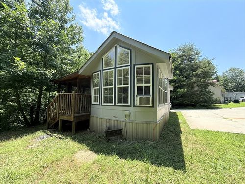189 Crystal Wood Drive, Clarkesville, GA, 30523 | Card Image