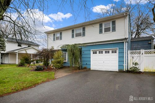 12 Kester Dr, Edison, NJ, 08817-2317 | Card Image
