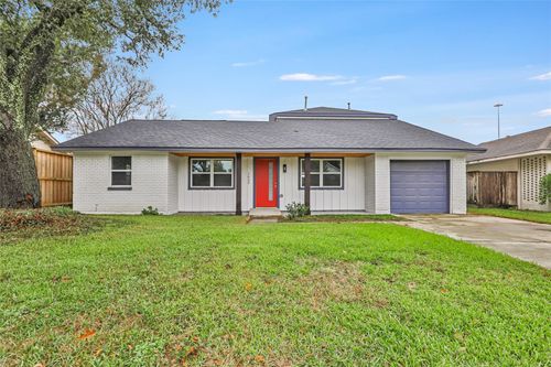 1623 Fawnhope Dr, Houston, TX, 77008-3022 | Card Image