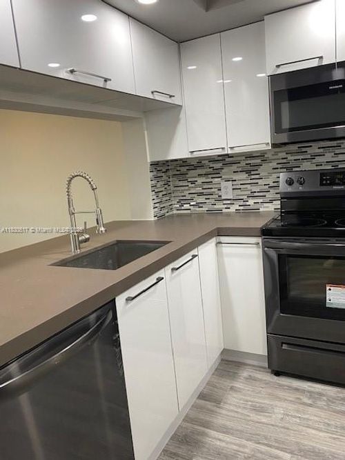 apt-204i-12850 Sw 4th Ct, Pembroke Pines, FL, 33027-6757 | Card Image