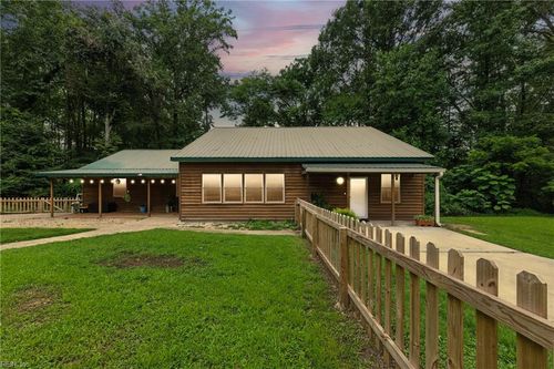 6728 Mill Creek Dr, Zuni, VA, 23898-2702 | Card Image