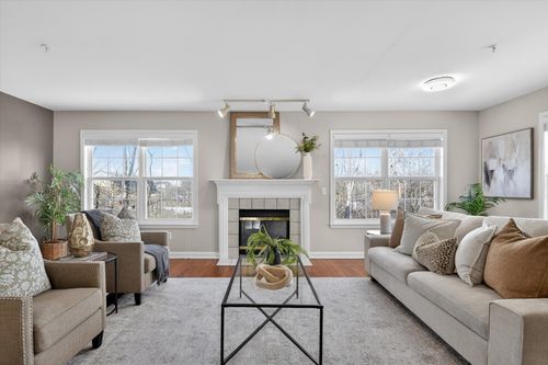 3031 Barclay Way, Ann Arbor, MI, 48105-9464 | Card Image