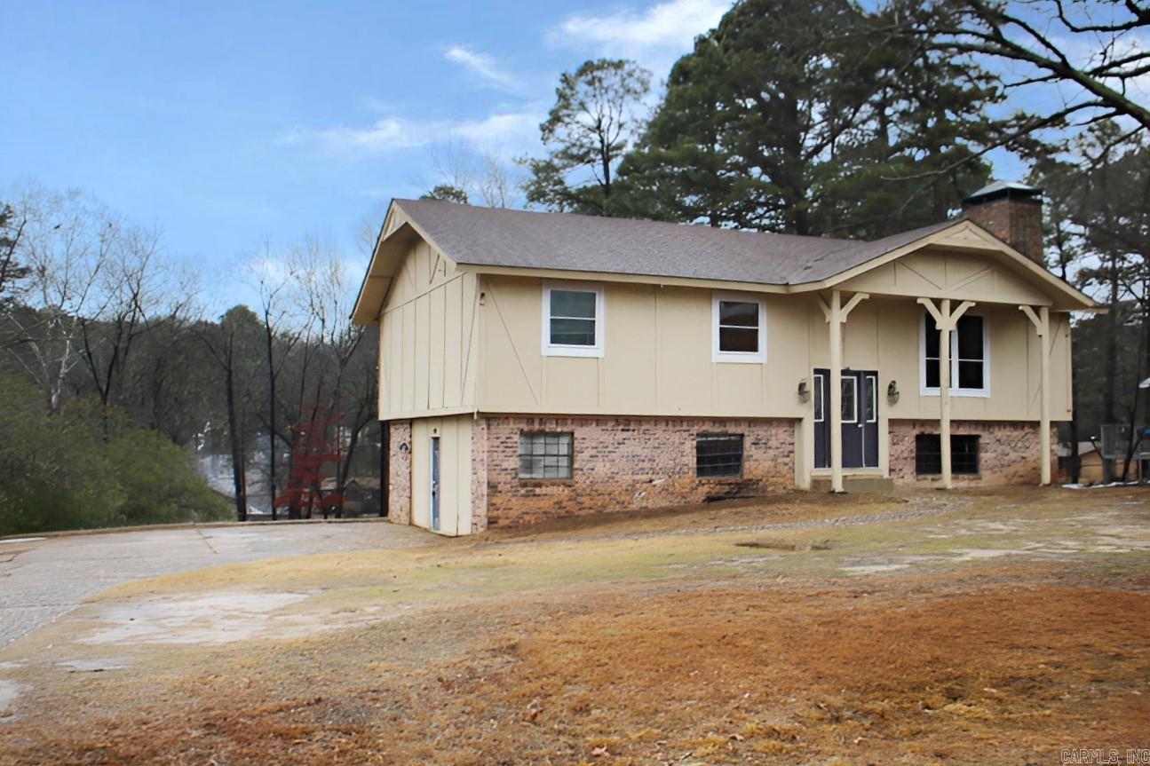 Sara Dr, Little Rock, AR 72206