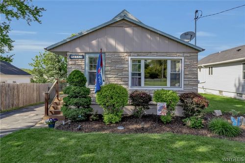 4115 S Main Street Rd, Batavia, NY, 14020-9549 | Card Image