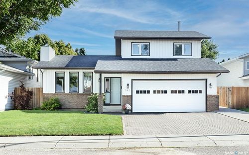 343 Armstrong Way, Saskatoon, SK, S7N3N1 | Card Image
