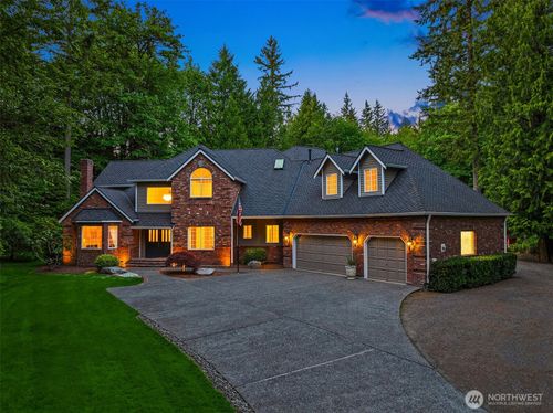 23401 82nd Ave Se, Woodinville, WA, 98072-9565 | Card Image