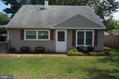 1052 Spruce St, MIDDLETOWN, PA, 17057-2154 | Card Image